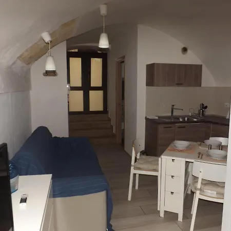 Monolocale Piano Terra Morola Apartman *